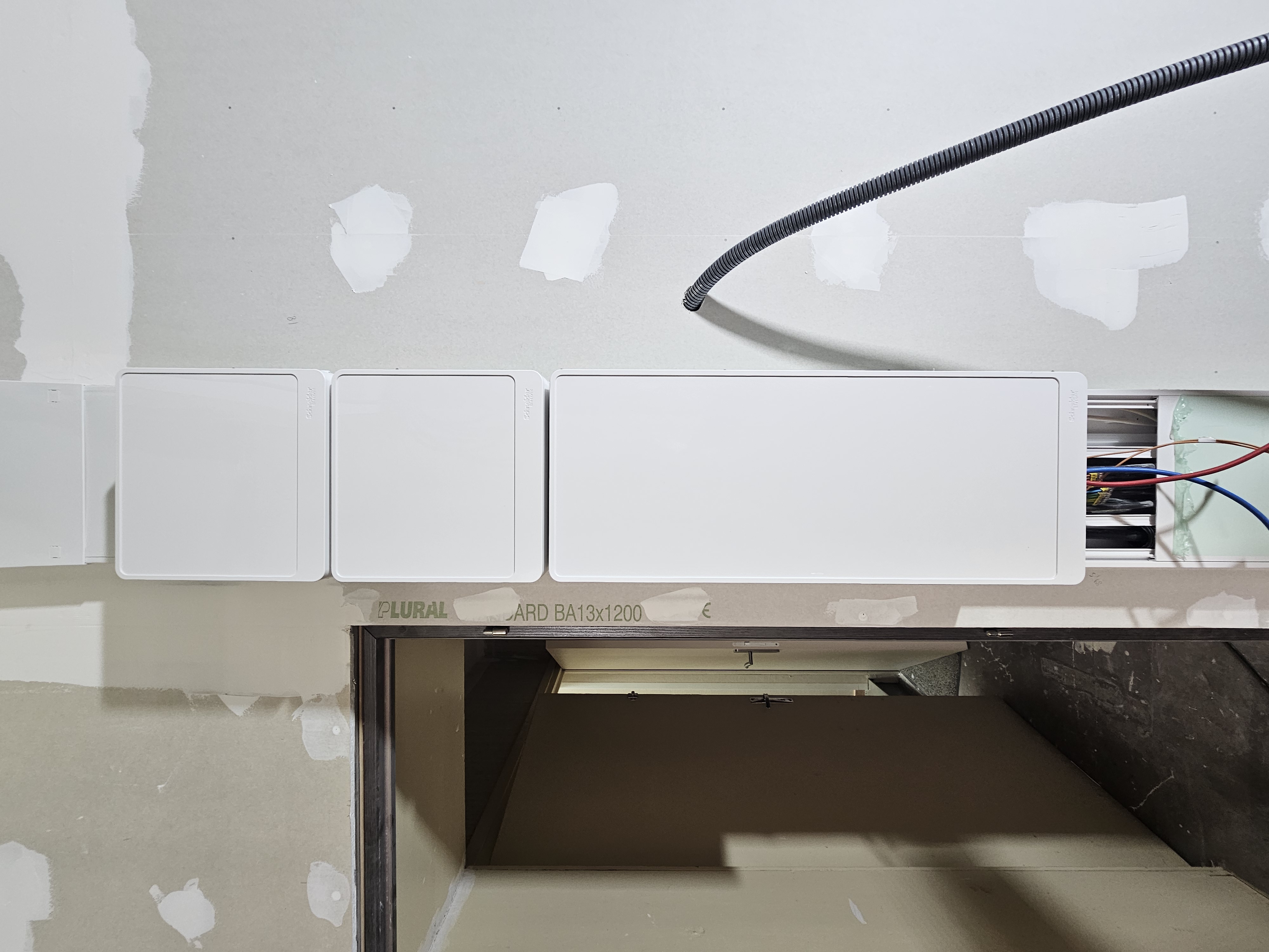 Coffrets électriques fermés sur chantier par EGC 33